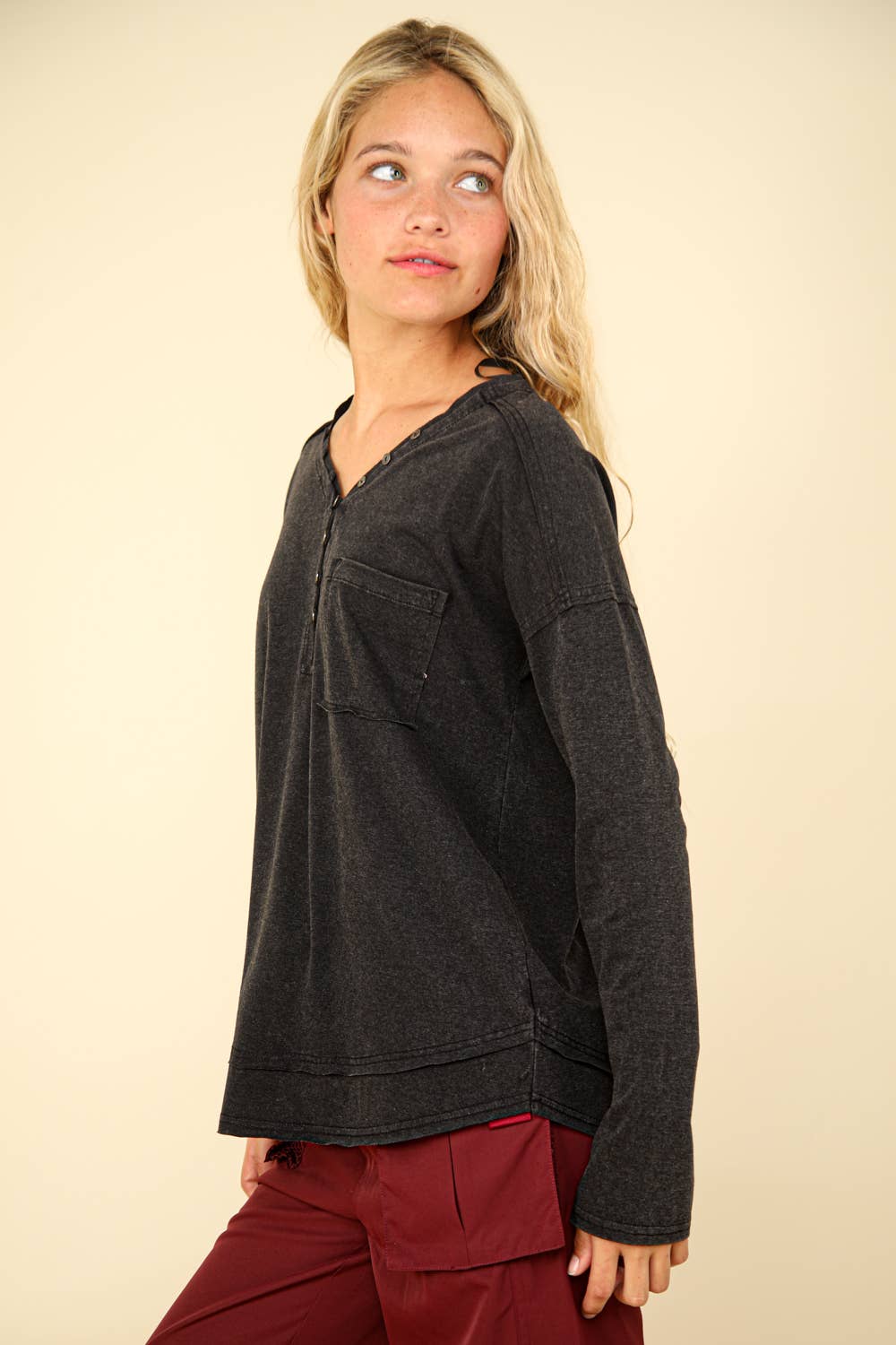 Mineral Washed Comfy Knit Top (black)