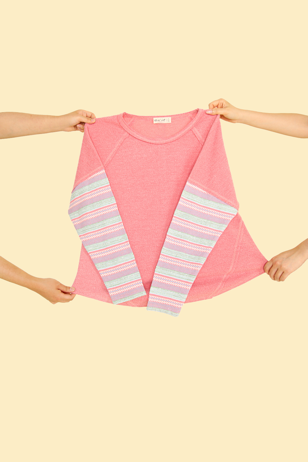 Contrast Striped Sleeve Knit Top