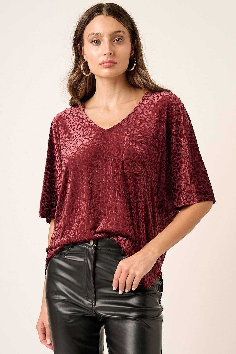 LEOPARD VELVET BURNOUT V-NECK TOP