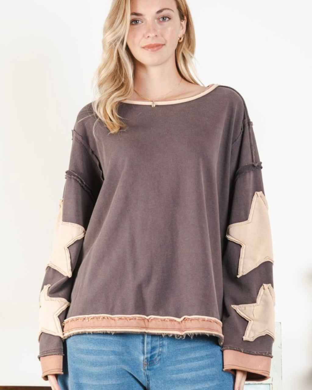 Long Sleeve Star Patch Sweatshirt