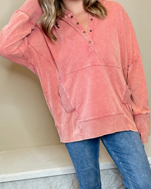 Mineral Washed Hooded Pullover