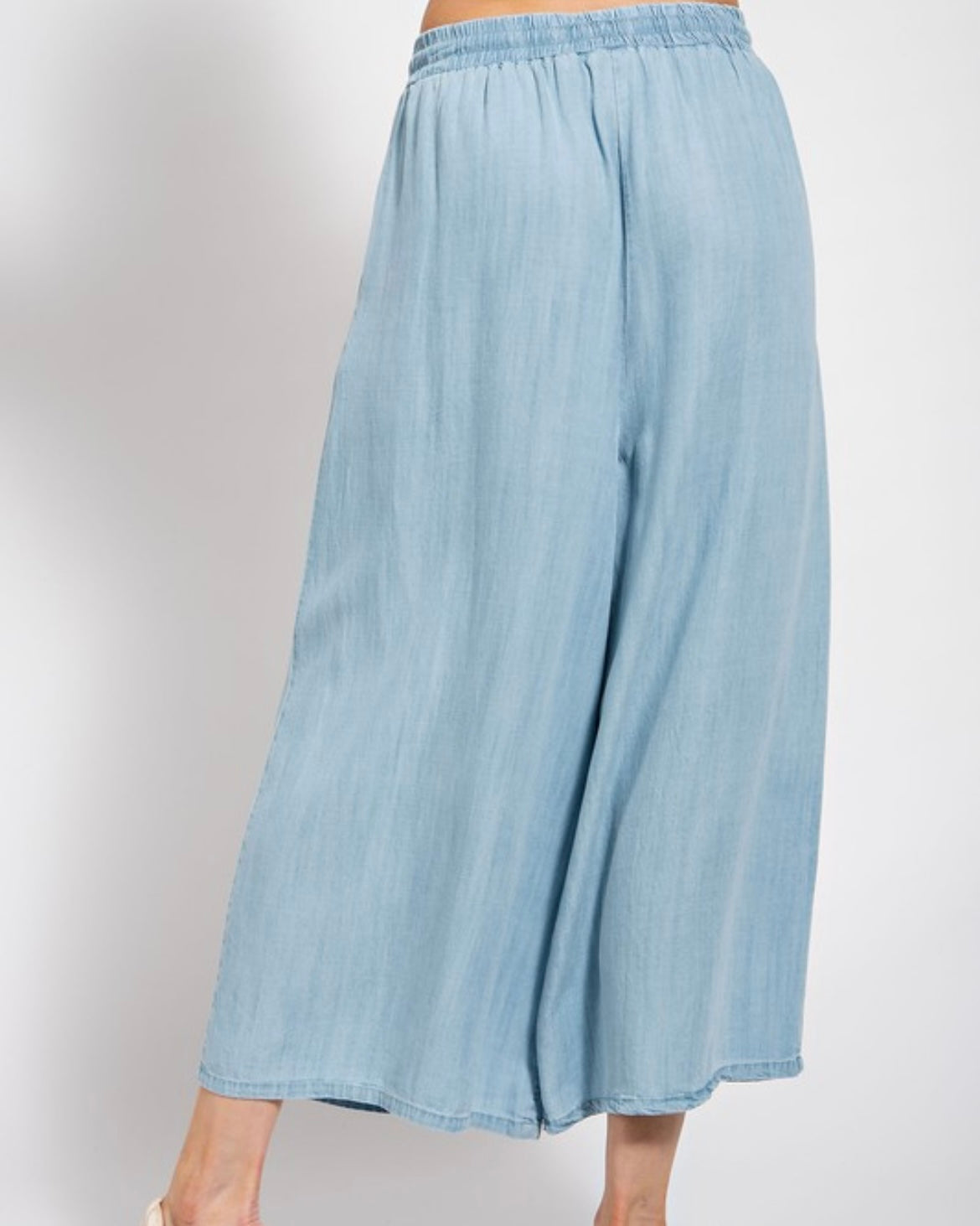 Washed Denim Wide Leg Cropped Pants