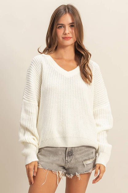 Oversized V-Neck Knit Sweater: WHITE